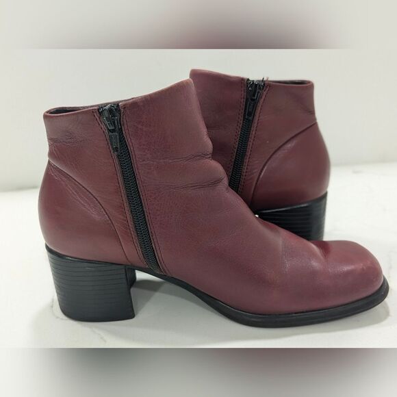 White Mountain ankle Boots VTG Burgundy wine red Leather Chelsea Fairchild  sz 7 - Picture 7 of 13